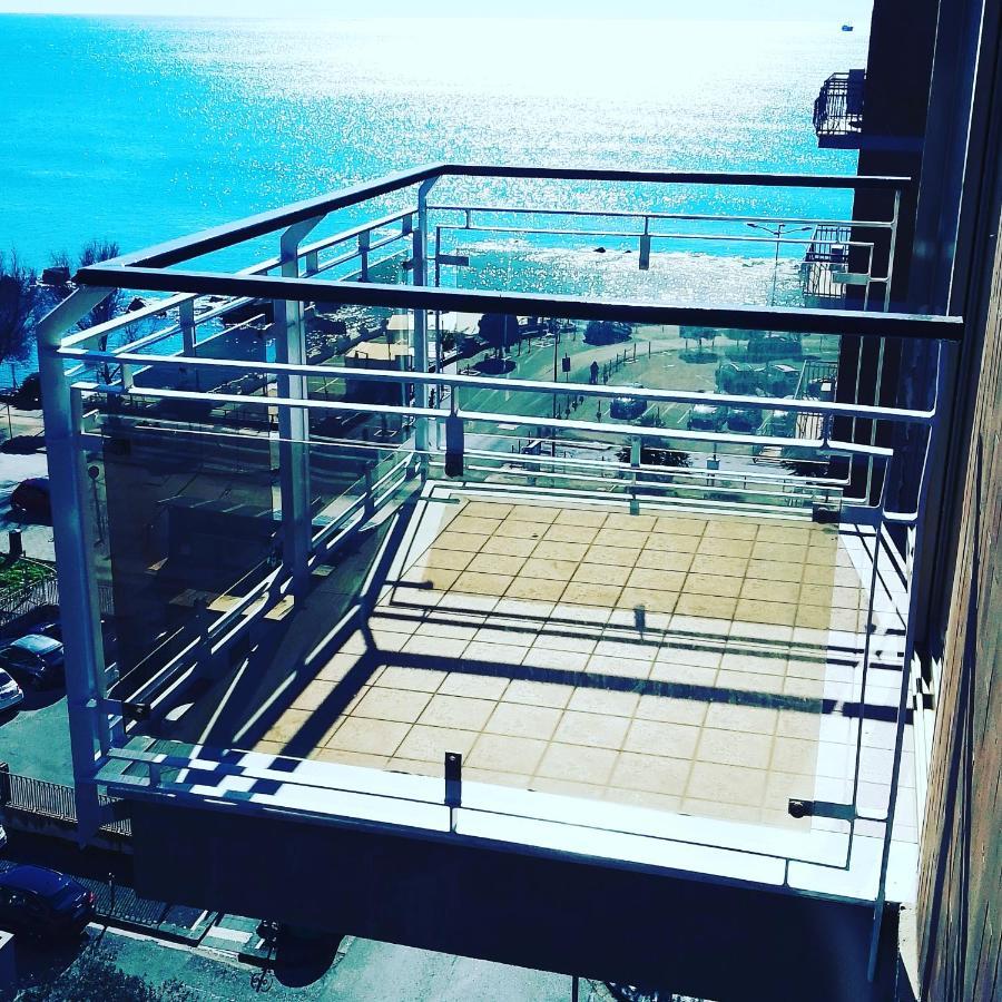 V I P Suites Cielo Stellato On Concordia Sea Salerno Eksteriør bilde