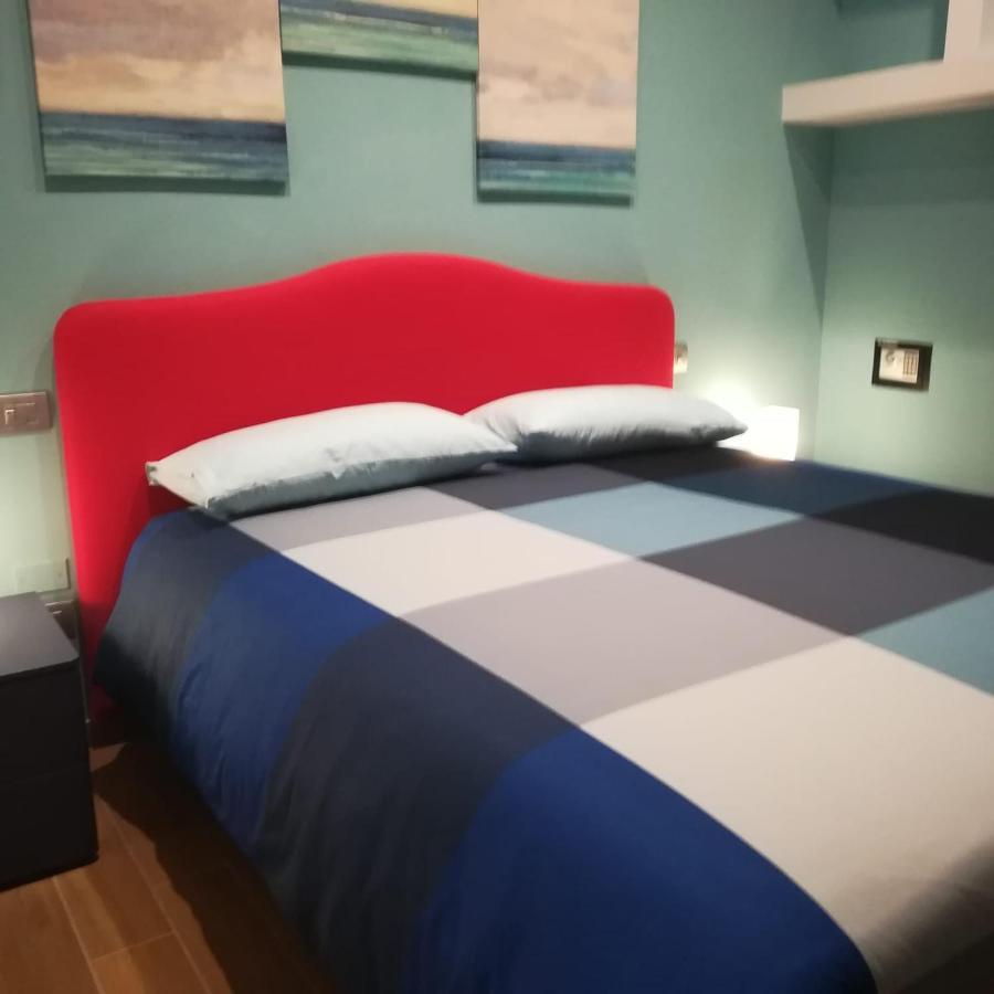 V I P Suites Cielo Stellato On Concordia Sea Salerno Eksteriør bilde