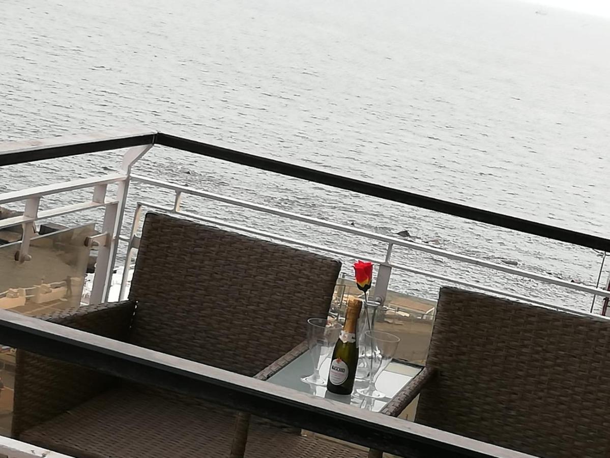 V I P Suites Cielo Stellato On Concordia Sea Salerno Eksteriør bilde