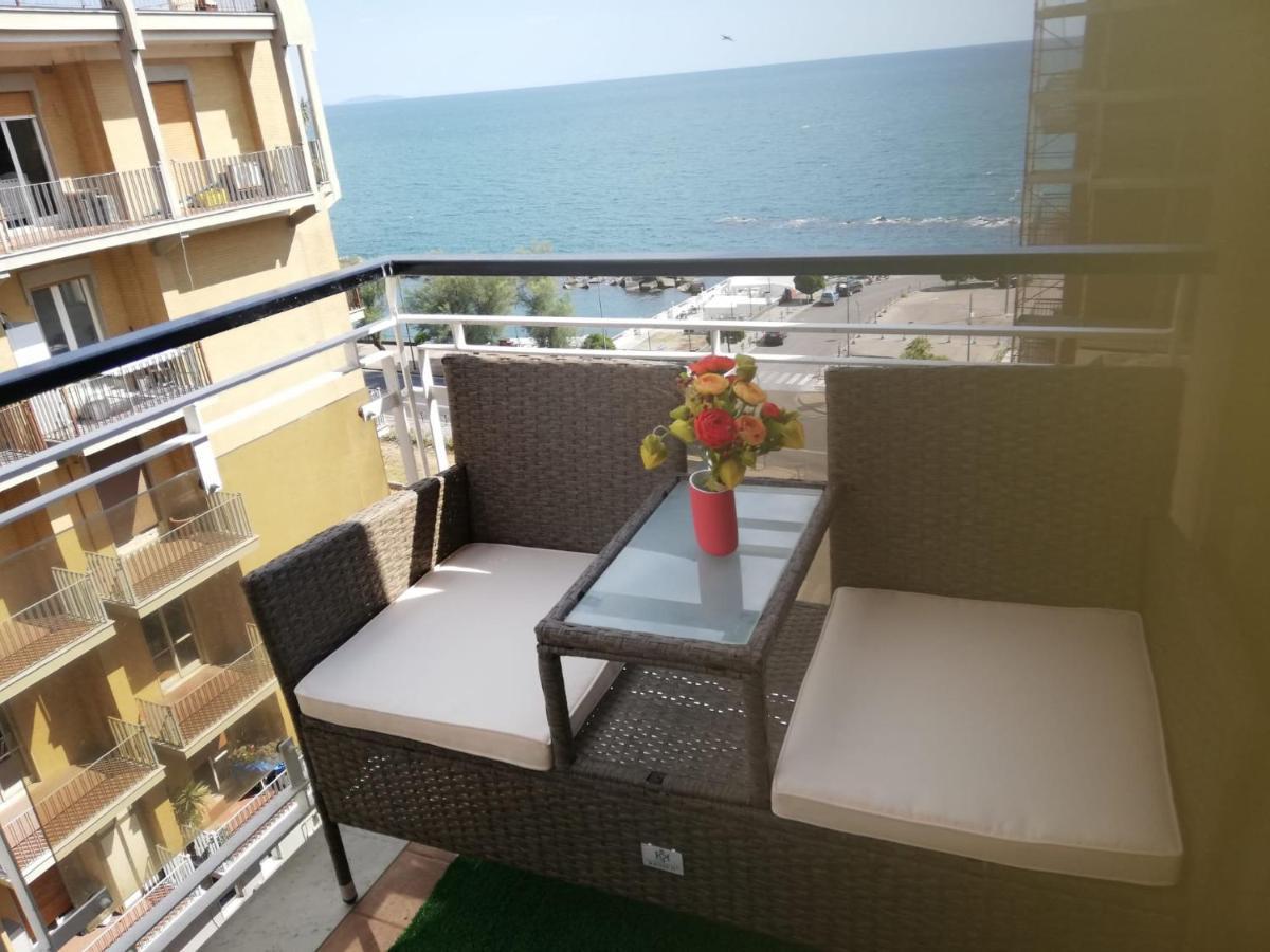 V I P Suites Cielo Stellato On Concordia Sea Salerno Eksteriør bilde
