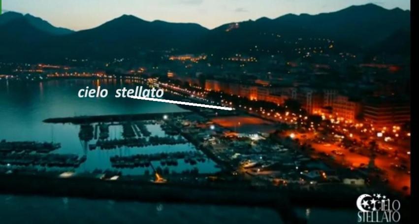 V I P Suites Cielo Stellato On Concordia Sea Salerno Eksteriør bilde